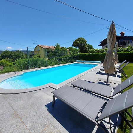 Guesthouse Pri Mihelovih Sezana Bagian luar foto